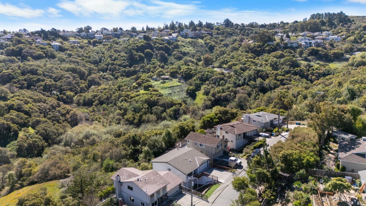 Detail Gallery Image 27 of 30 For 4112 Marsten Ave, Belmont,  CA 94002 - 4 Beds | 2/1 Baths