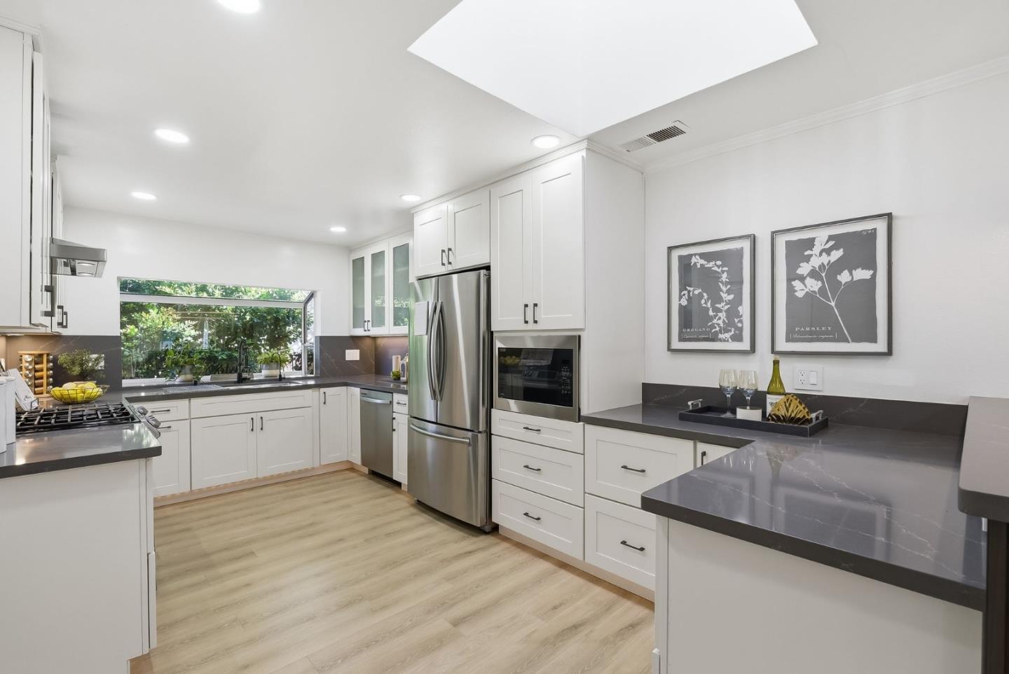 Detail Gallery Image 10 of 44 For 1396 Fallen Leaf, Milpitas,  CA 95035 - 3 Beds | 2 Baths