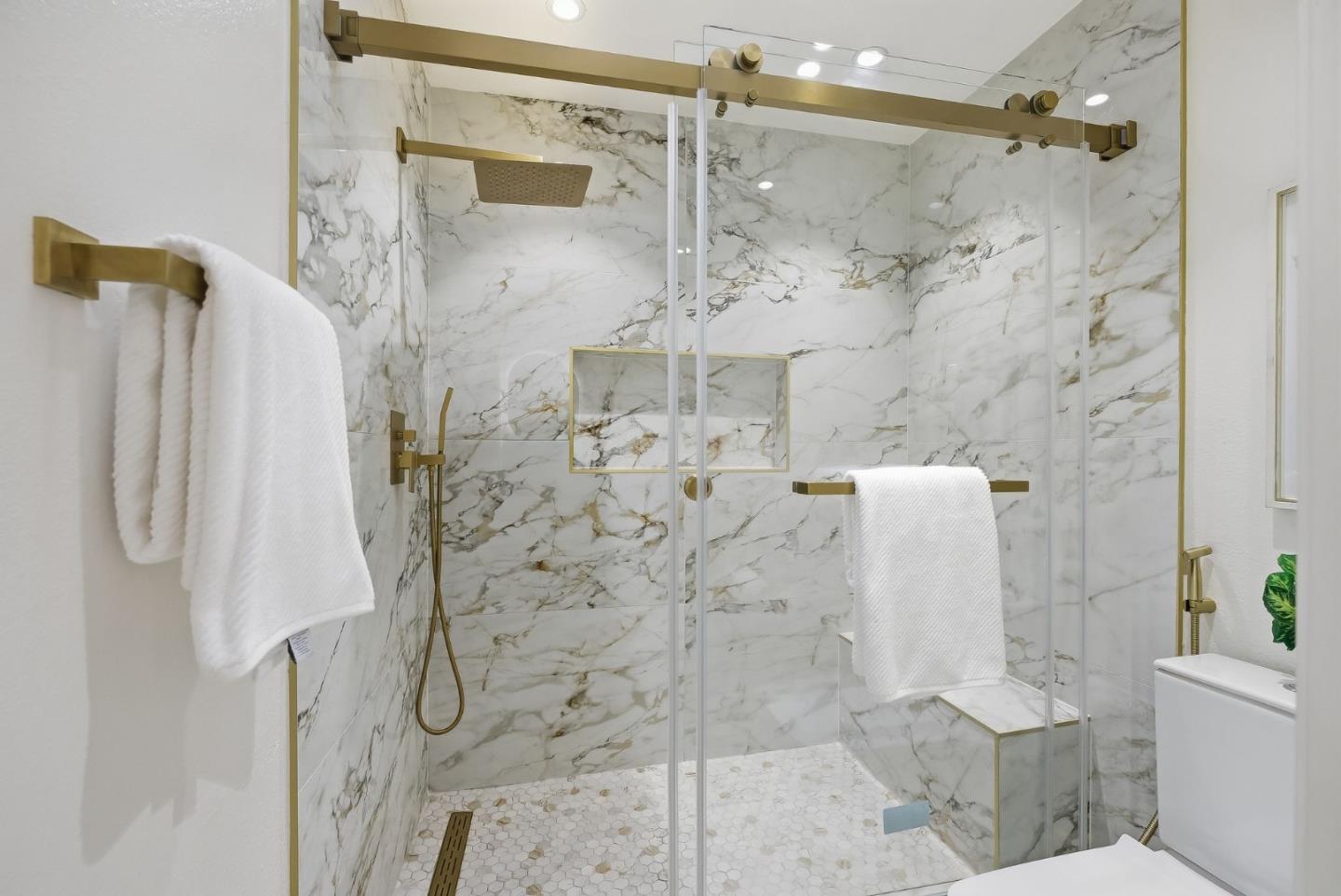 Detail Gallery Image 22 of 44 For 1396 Fallen Leaf, Milpitas,  CA 95035 - 3 Beds | 2 Baths