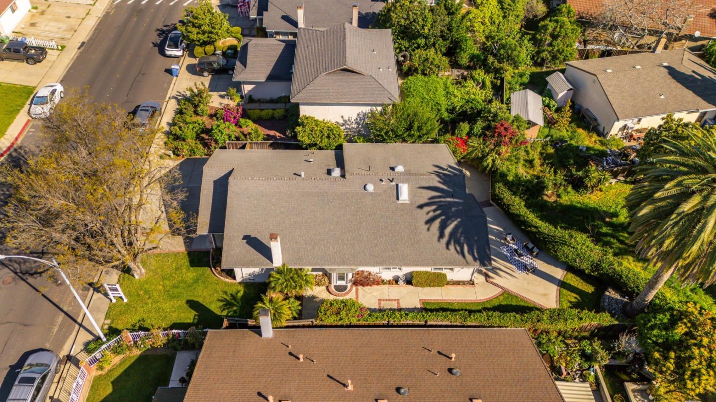 Detail Gallery Image 39 of 44 For 1396 Fallen Leaf, Milpitas,  CA 95035 - 3 Beds | 2 Baths