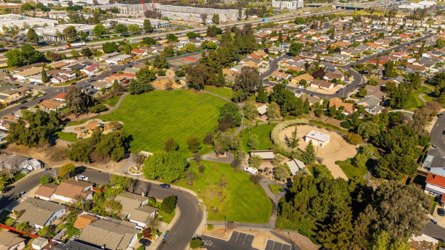 Detail Gallery Image 42 of 44 For 1396 Fallen Leaf, Milpitas,  CA 95035 - 3 Beds | 2 Baths