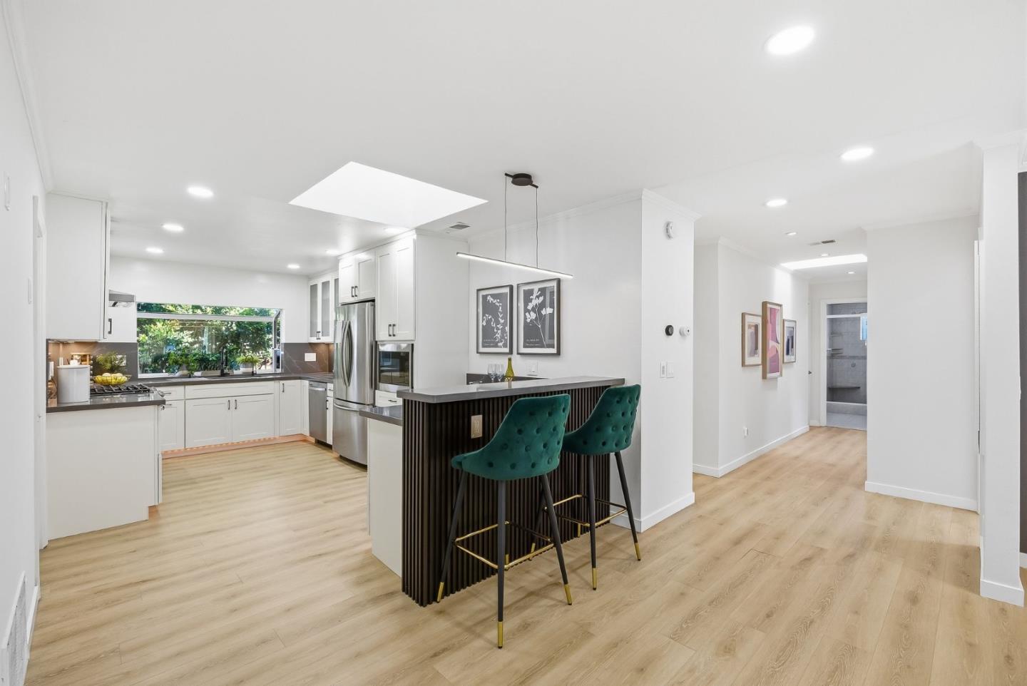 Detail Gallery Image 9 of 44 For 1396 Fallen Leaf, Milpitas,  CA 95035 - 3 Beds | 2 Baths