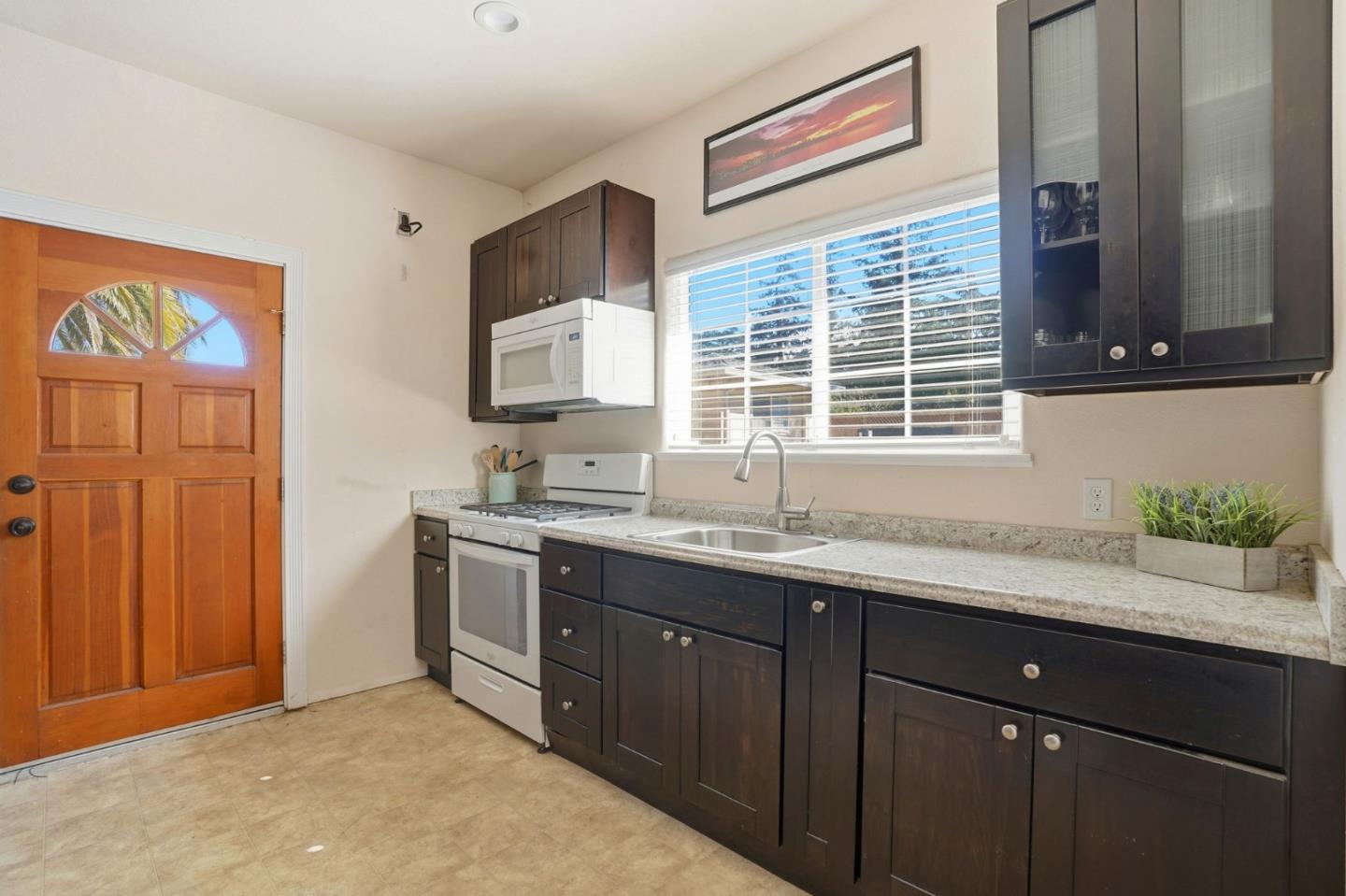 Detail Gallery Image 43 of 55 For 1421 Lydia Ln, Clayton,  CA 94517 - 3 Beds | 2 Baths