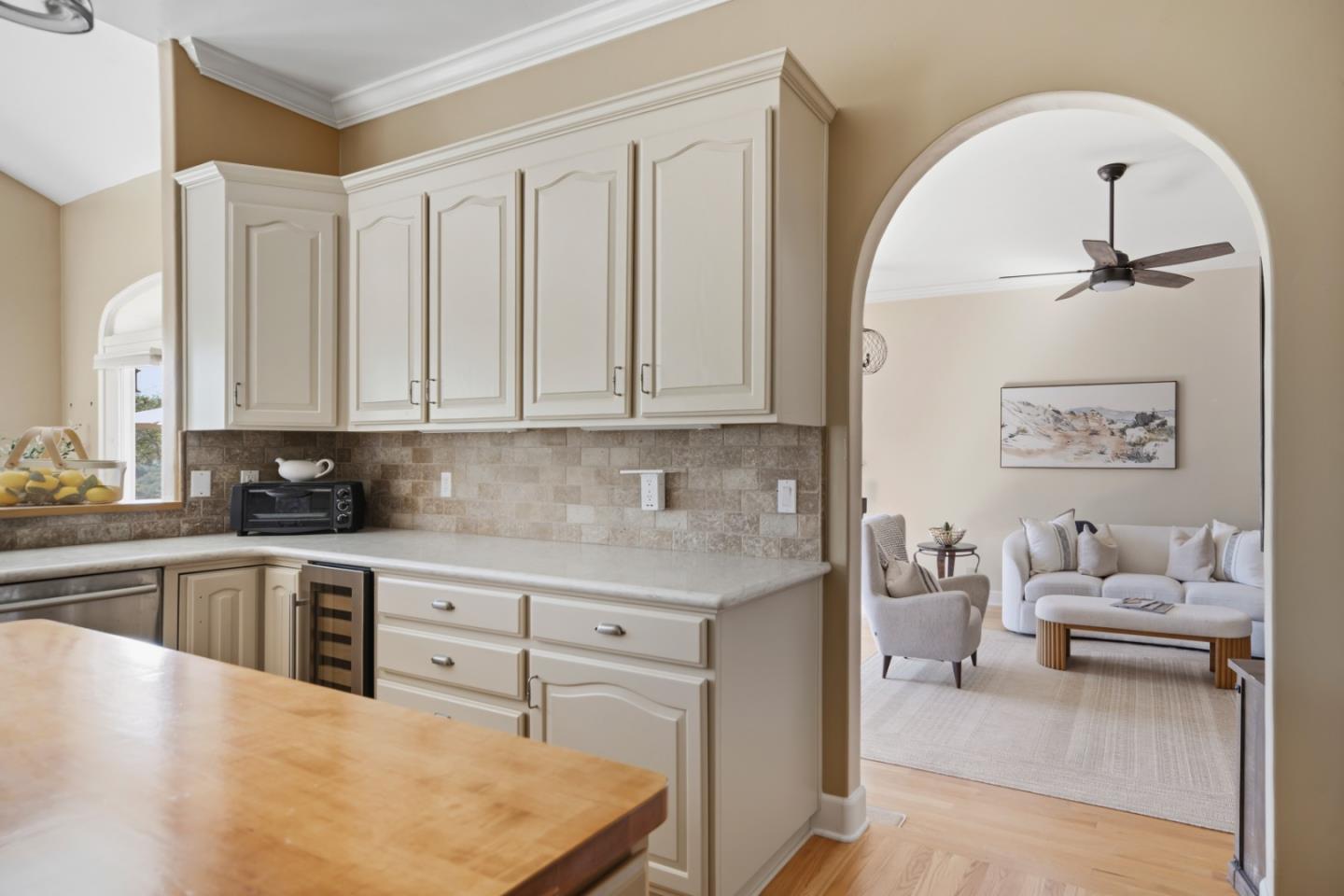 Detail Gallery Image 11 of 54 For 23830 Secretariat Ln, Monterey,  CA 93940 - 3 Beds | 2/1 Baths