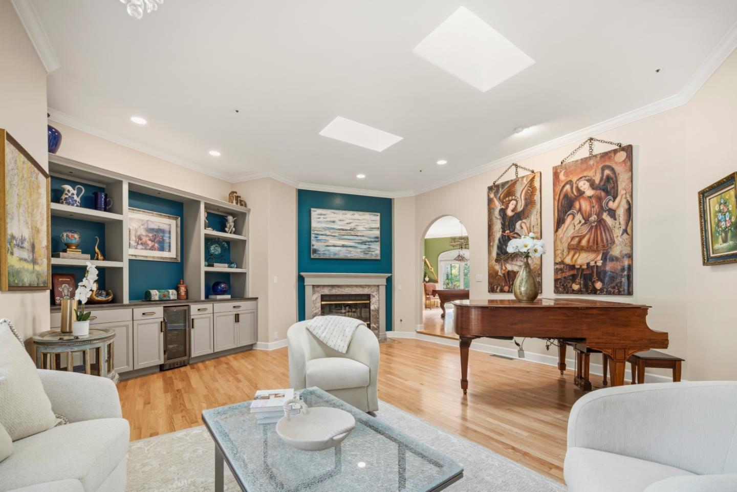 Detail Gallery Image 5 of 54 For 23830 Secretariat Ln, Monterey,  CA 93940 - 3 Beds | 2/1 Baths