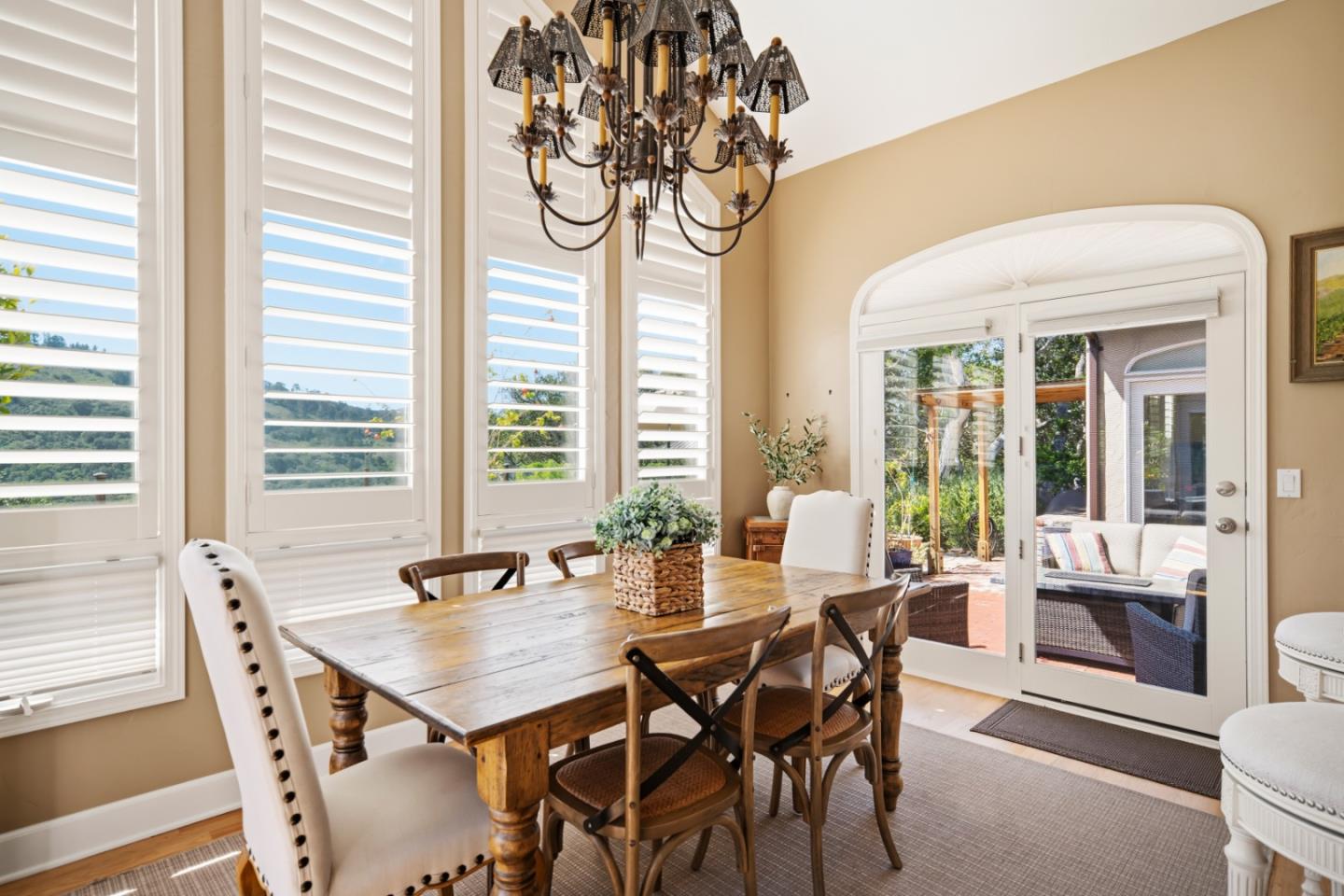 Detail Gallery Image 6 of 54 For 23830 Secretariat Ln, Monterey,  CA 93940 - 3 Beds | 2/1 Baths