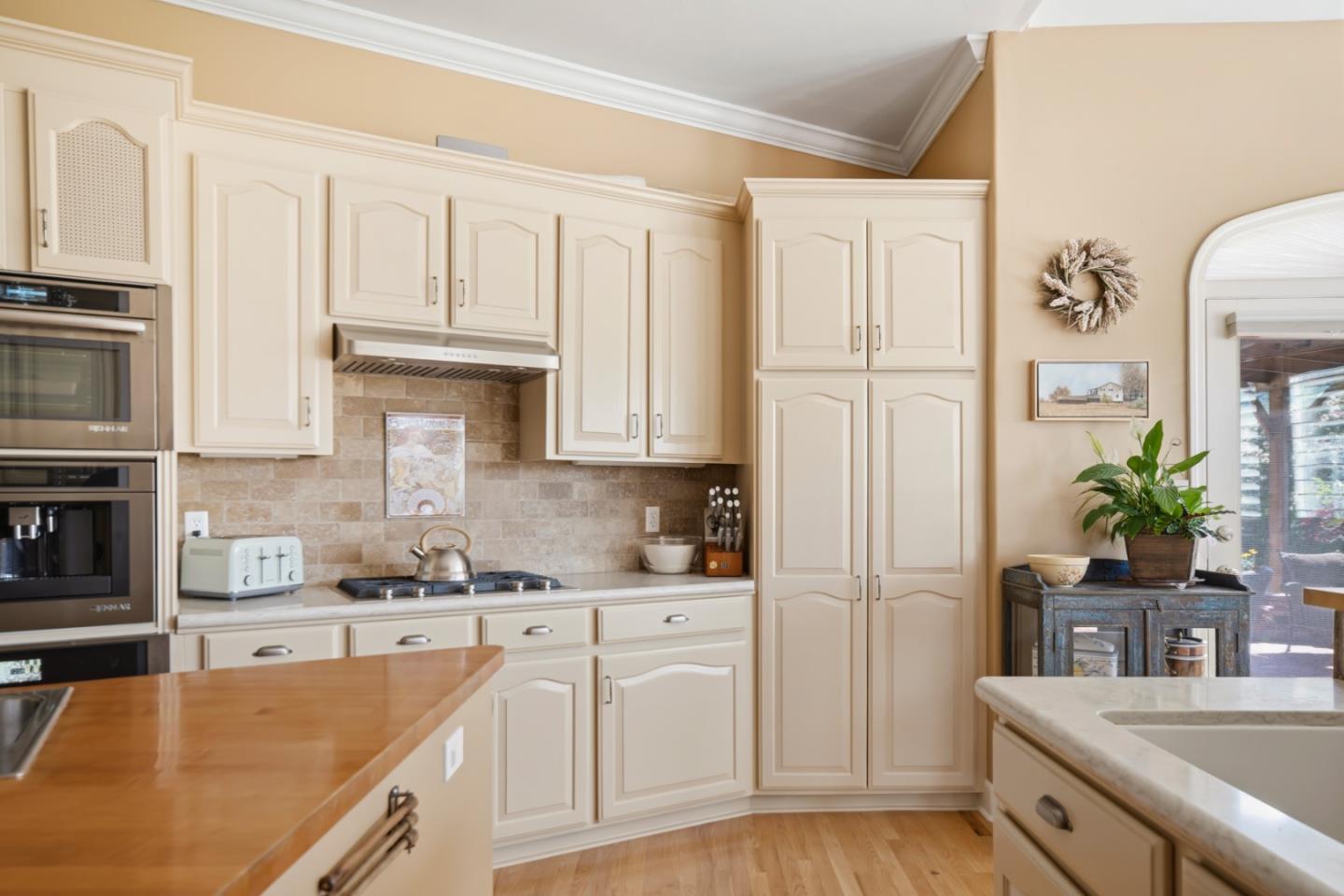 Detail Gallery Image 9 of 54 For 23830 Secretariat Ln, Monterey,  CA 93940 - 3 Beds | 2/1 Baths