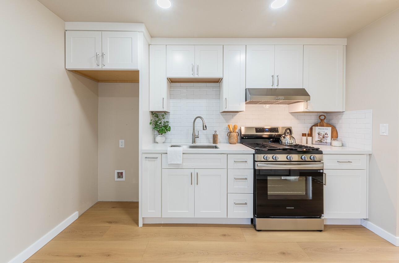 Detail Gallery Image 8 of 20 For 1659 Judson St, Seaside,  CA 93955 - 2 Beds | 1 Baths