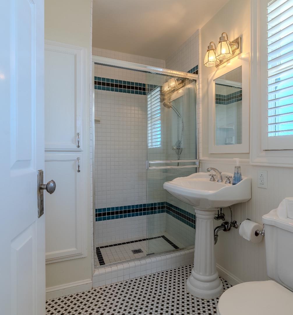 Detail Gallery Image 14 of 21 For 364 Cypress Ave, San Bruno,  CA 94066 - 3 Beds | 2 Baths