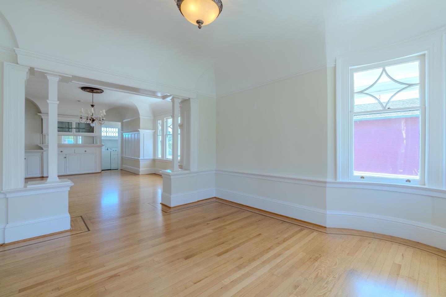 Detail Gallery Image 6 of 21 For 364 Cypress Ave, San Bruno,  CA 94066 - 3 Beds | 2 Baths