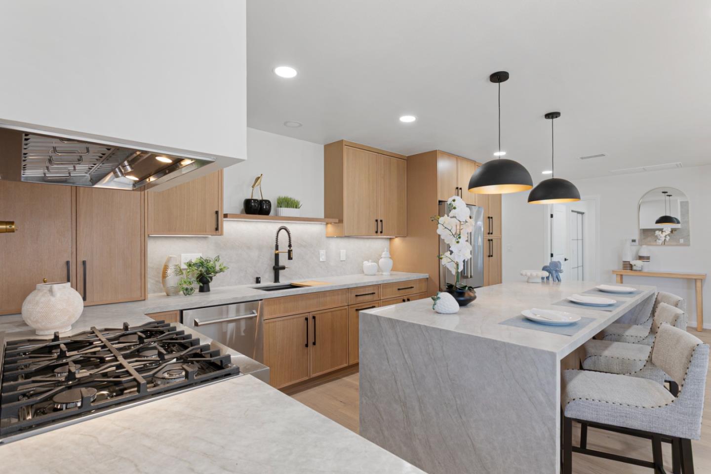 Detail Gallery Image 12 of 58 For 1172 Longfellow Ave, Campbell,  CA 95008 - 4 Beds | 3 Baths