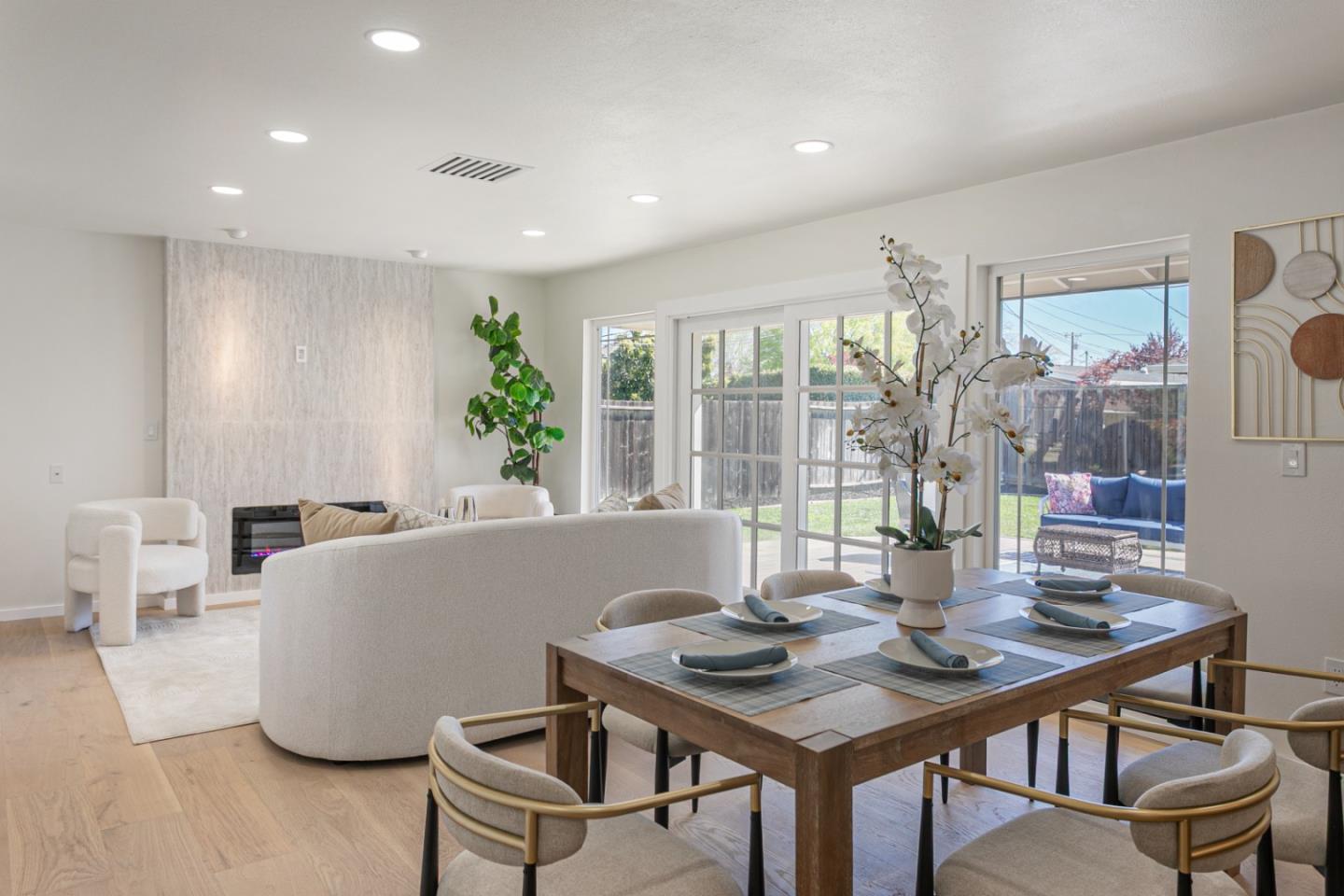 Detail Gallery Image 16 of 58 For 1172 Longfellow Ave, Campbell,  CA 95008 - 4 Beds | 3 Baths