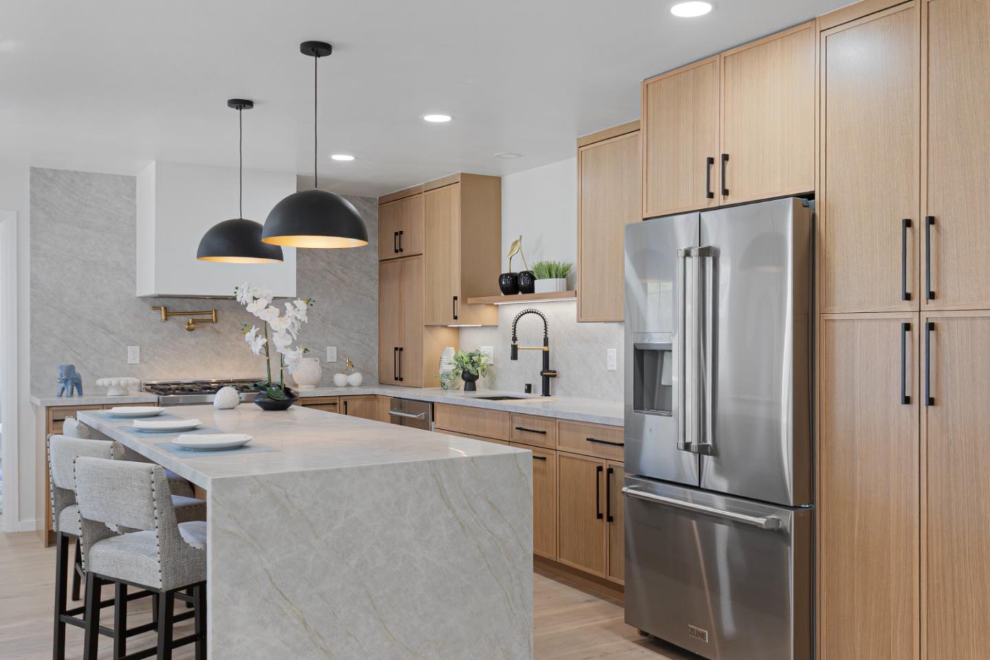 Detail Gallery Image 4 of 58 For 1172 Longfellow Ave, Campbell,  CA 95008 - 4 Beds | 3 Baths