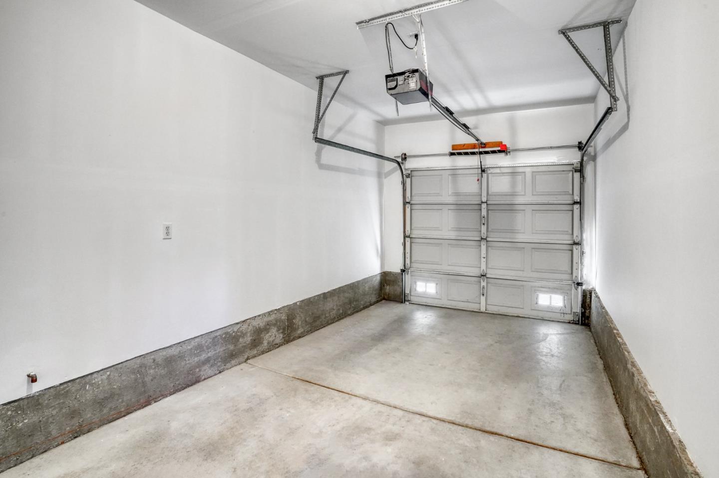 Detail Gallery Image 30 of 38 For 650 Encore Way, San Jose,  CA 95134 - 1 Beds | 1 Baths