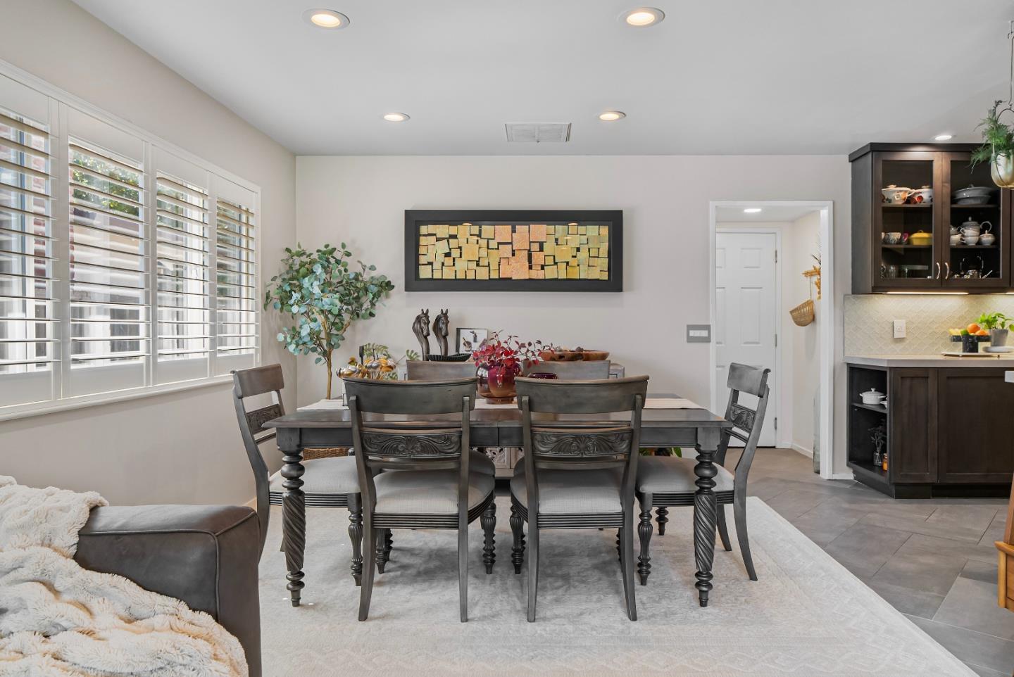 Detail Gallery Image 13 of 46 For 248 S Bernardo Ave, Sunnyvale,  CA 94086 - 3 Beds | 2 Baths