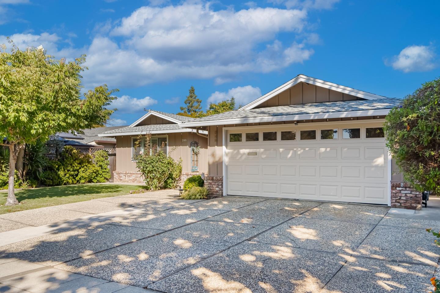 Detail Gallery Image 3 of 46 For 248 S Bernardo Ave, Sunnyvale,  CA 94086 - 3 Beds | 2 Baths