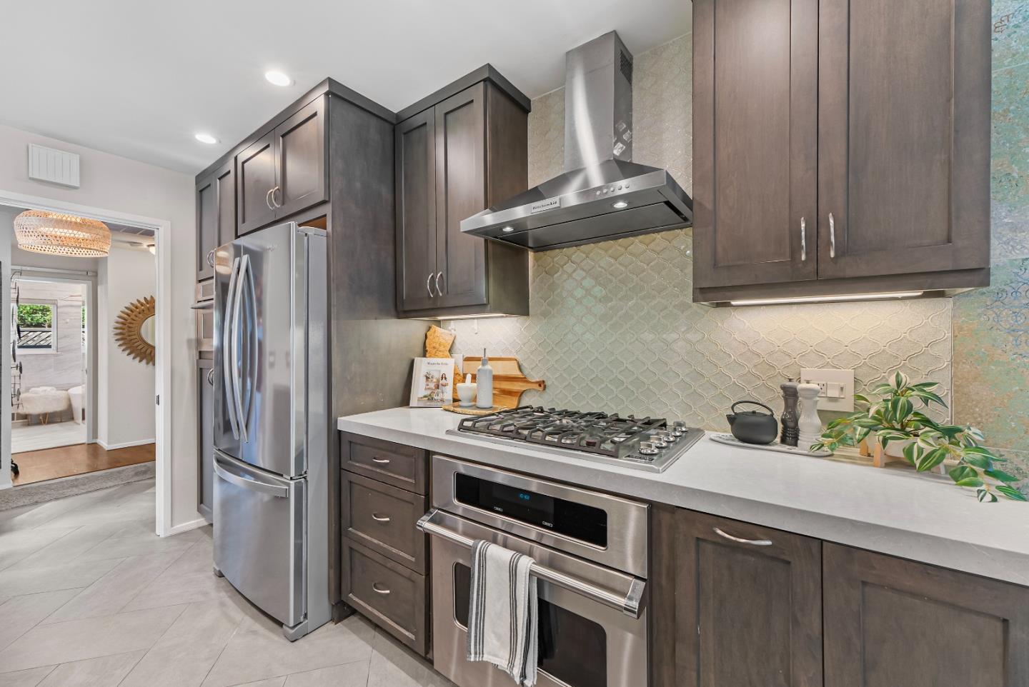 Detail Gallery Image 9 of 46 For 248 S Bernardo Ave, Sunnyvale,  CA 94086 - 3 Beds | 2 Baths