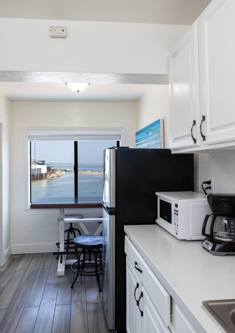 Detail Gallery Image 16 of 27 For 1500 Wharf Rd, Capitola,  CA 95010 - – Beds | – Baths