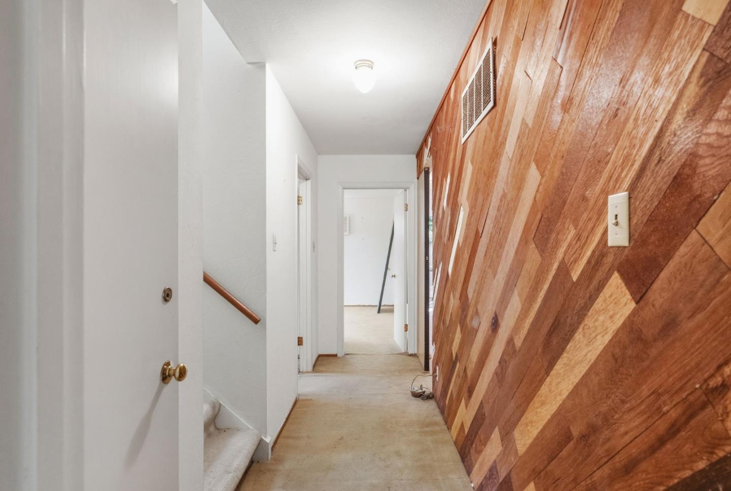 Detail Gallery Image 22 of 47 For 70 Tiptoe Ln, Burlingame,  CA 94010 - 3 Beds | 2 Baths