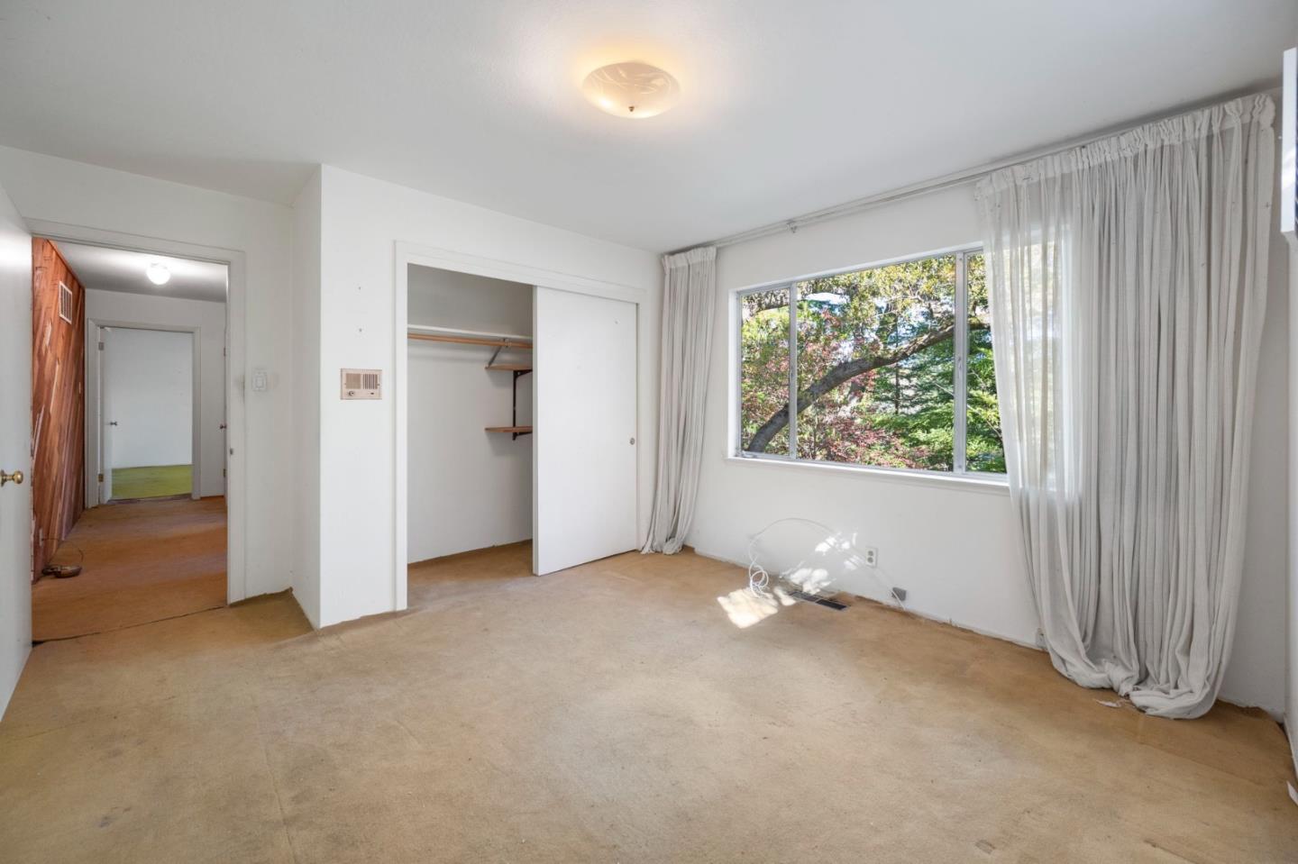 Detail Gallery Image 24 of 47 For 70 Tiptoe Ln, Burlingame,  CA 94010 - 3 Beds | 2 Baths