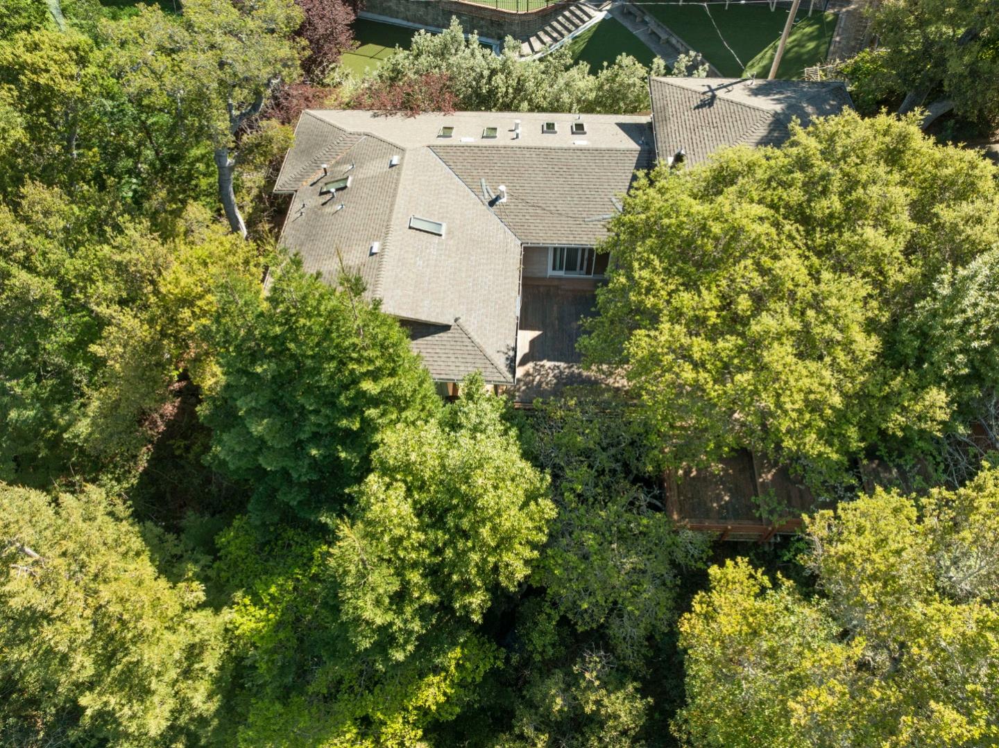 Detail Gallery Image 42 of 47 For 70 Tiptoe Ln, Burlingame,  CA 94010 - 3 Beds | 2 Baths