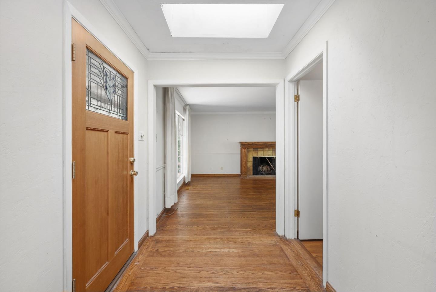 Detail Gallery Image 6 of 47 For 70 Tiptoe Ln, Burlingame,  CA 94010 - 3 Beds | 2 Baths