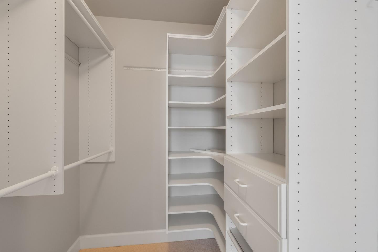 Detail Gallery Image 34 of 42 For 800 High St #216,  Palo Alto,  CA 94301 - 3 Beds | 2 Baths