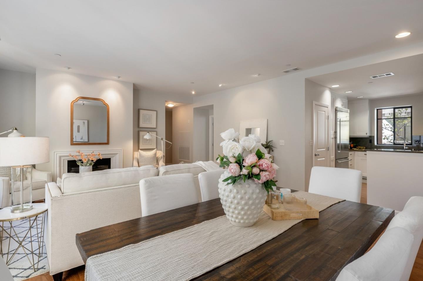 Detail Gallery Image 5 of 42 For 800 High St #216,  Palo Alto,  CA 94301 - 3 Beds | 2 Baths