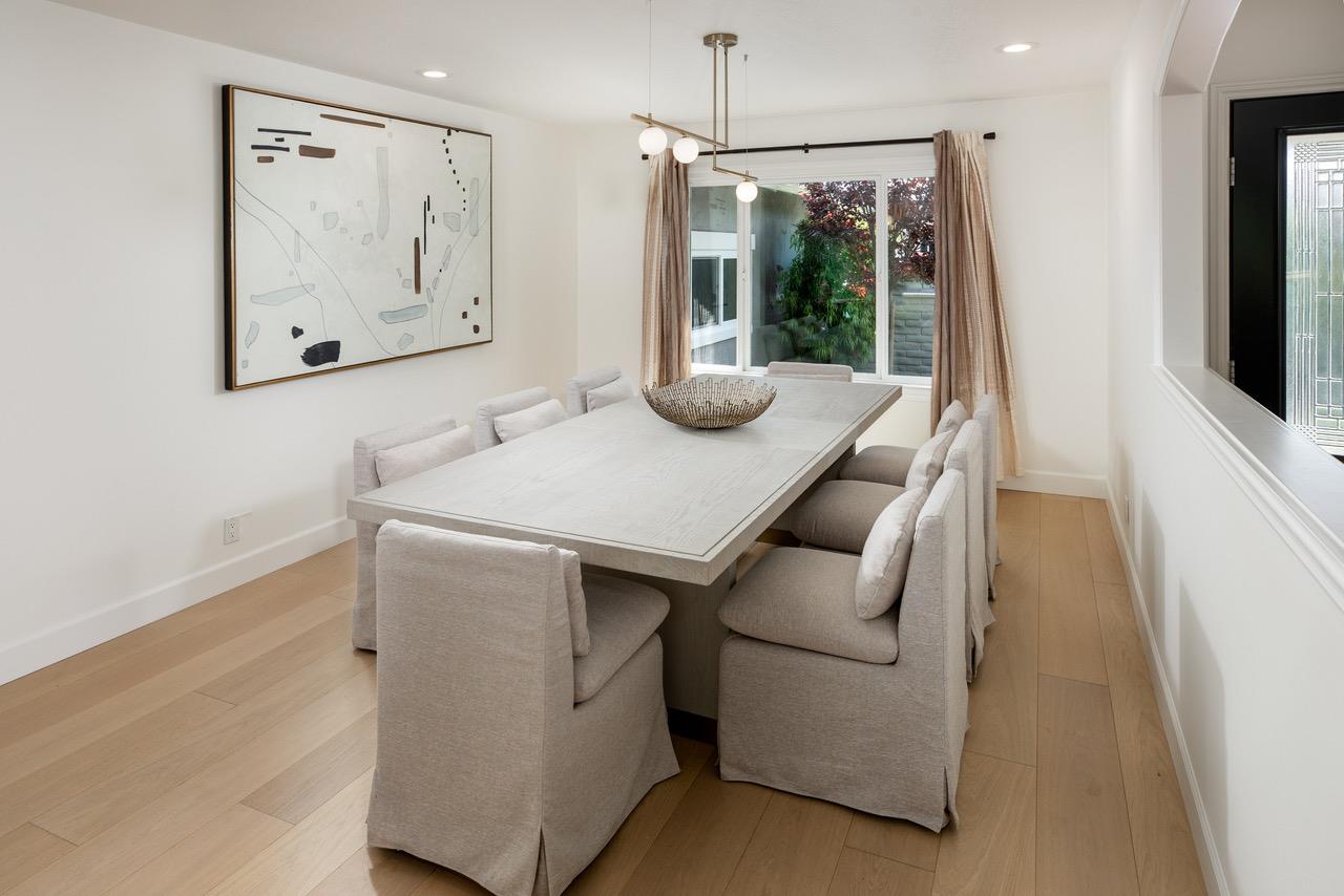 Detail Gallery Image 14 of 32 For 3342 Melendy Dr, San Carlos,  CA 94070 - 4 Beds | 2/1 Baths