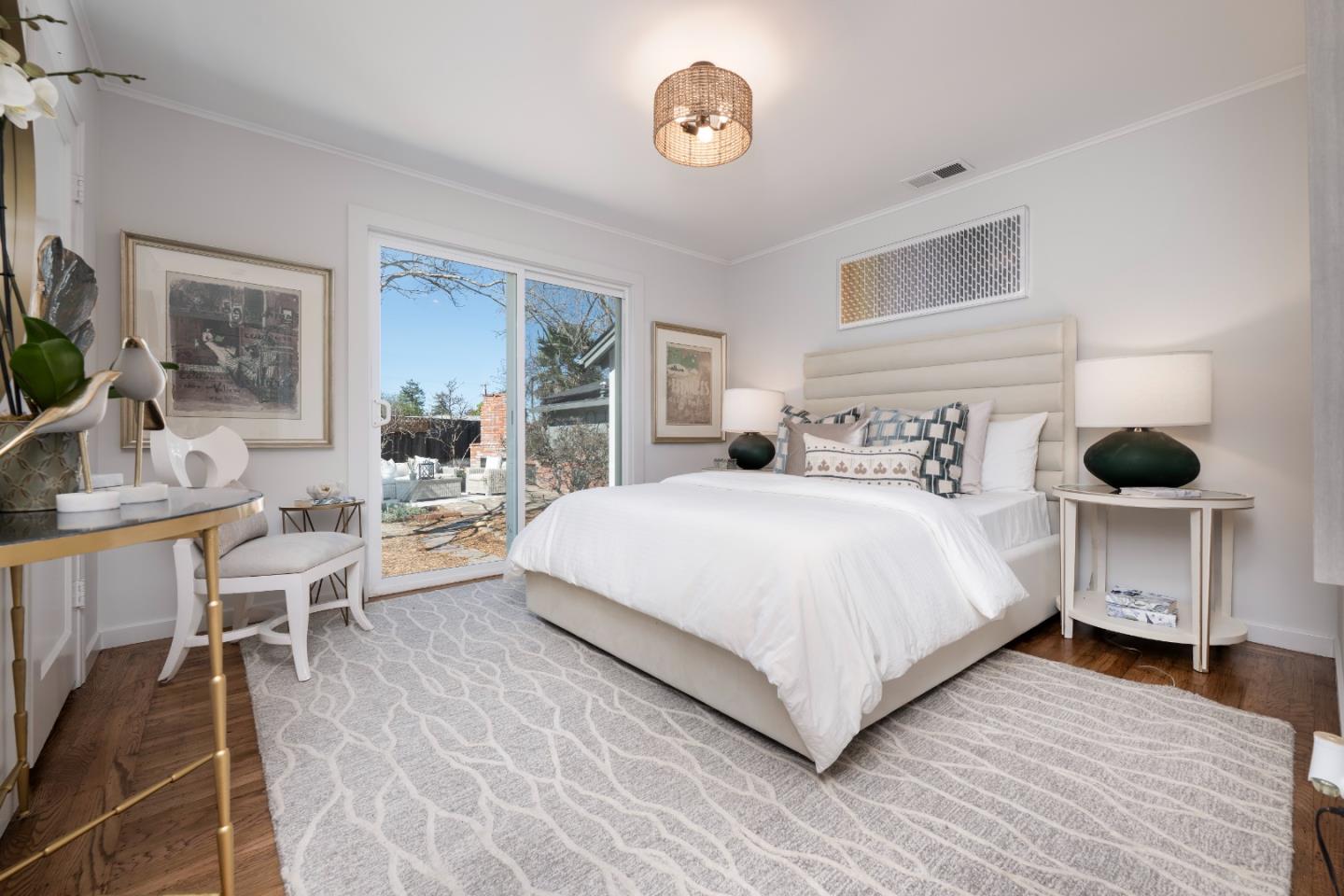 Detail Gallery Image 13 of 25 For 3 Delmar Ct, Redwood City,  CA 94063 - 3 Beds | 1 Baths