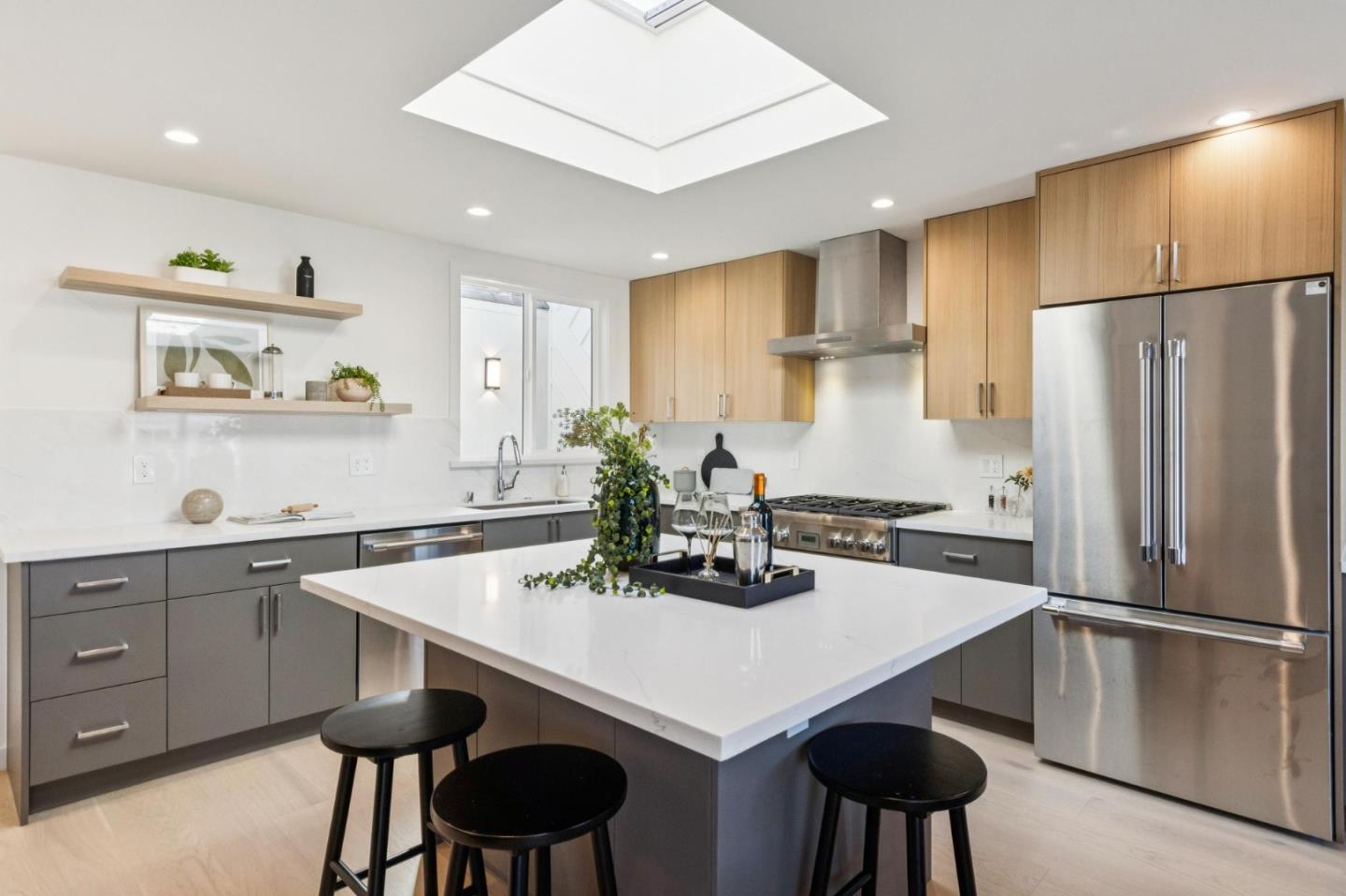 Detail Gallery Image 16 of 47 For 1954 29th Ave, San Francisco,  CA 94116 - 3 Beds | 3 Baths