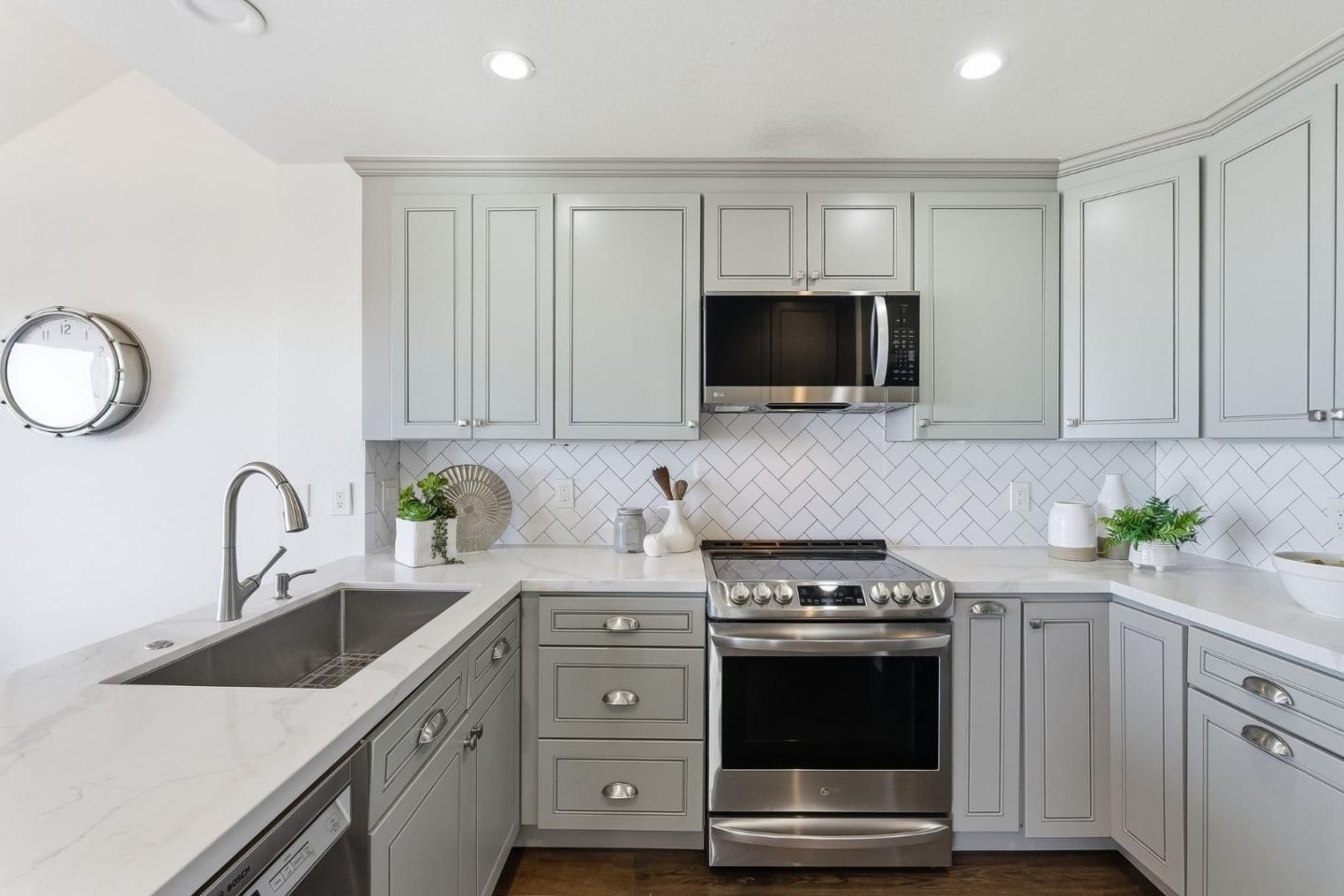 Detail Gallery Image 51 of 98 For 480 Pointe Pacific #1,  Daly City,  CA 94014 - 2 Beds | 2 Baths