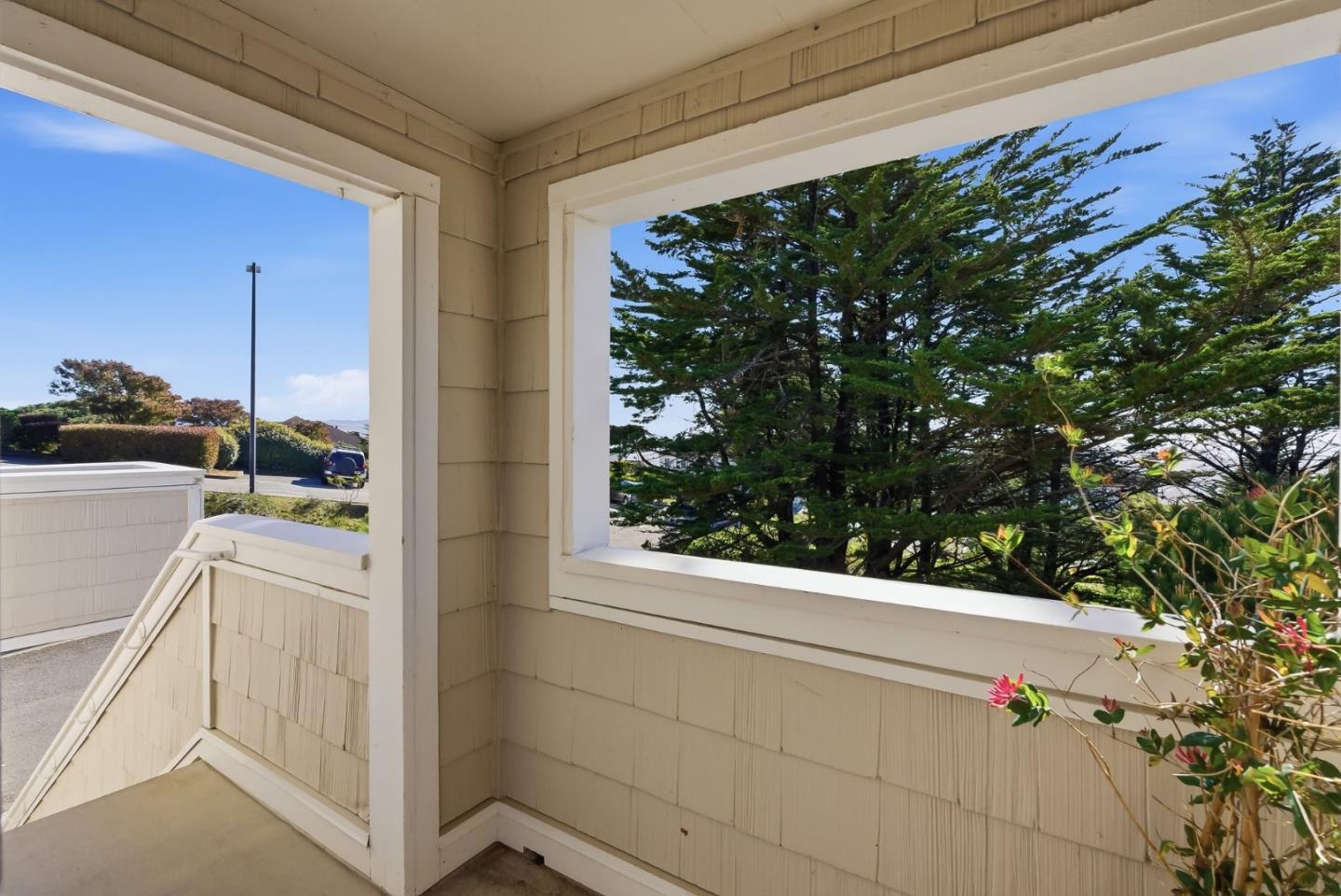 Detail Gallery Image 6 of 98 For 480 Pointe Pacific #1,  Daly City,  CA 94014 - 2 Beds | 2 Baths
