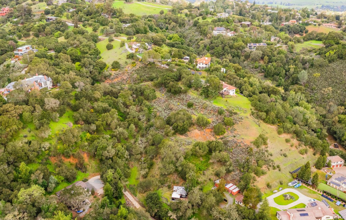 Detail Gallery Image 7 of 14 For 27388 Sherlock Ct, Los Altos,  CA 94022 - – Beds | – Baths