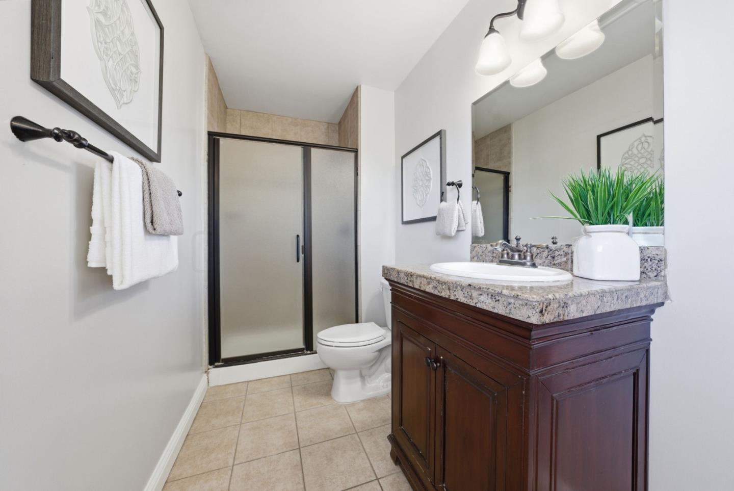 Detail Gallery Image 15 of 25 For 2643 Hill Park Dr, San Jose,  CA 95124 - 6 Beds | 2/1 Baths