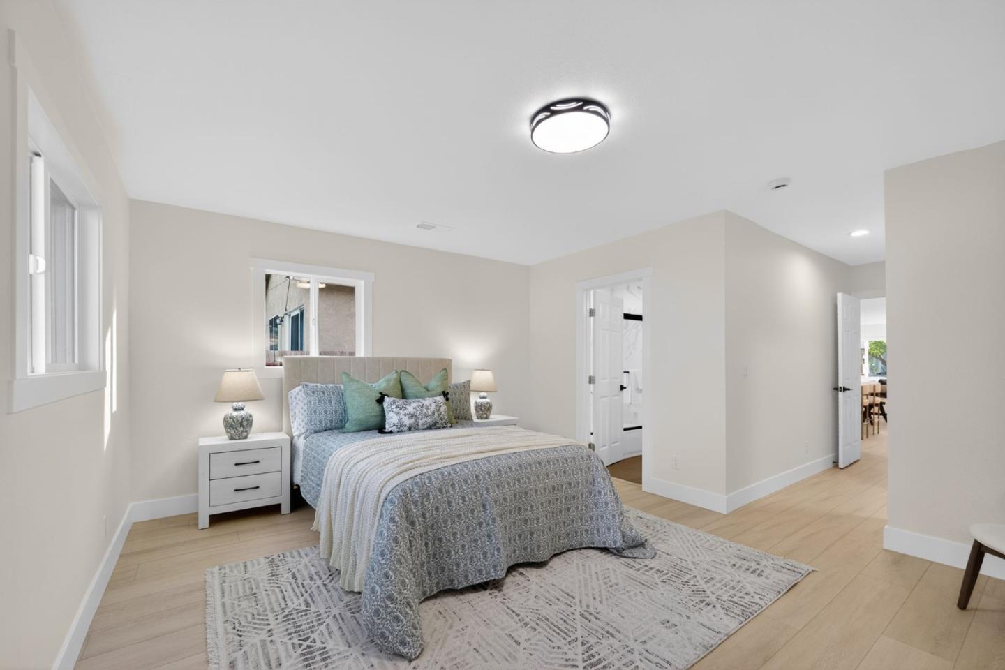 Detail Gallery Image 13 of 21 For 1150 Sevier Ave, Menlo Park,  CA 94025 - 4 Beds | 2 Baths