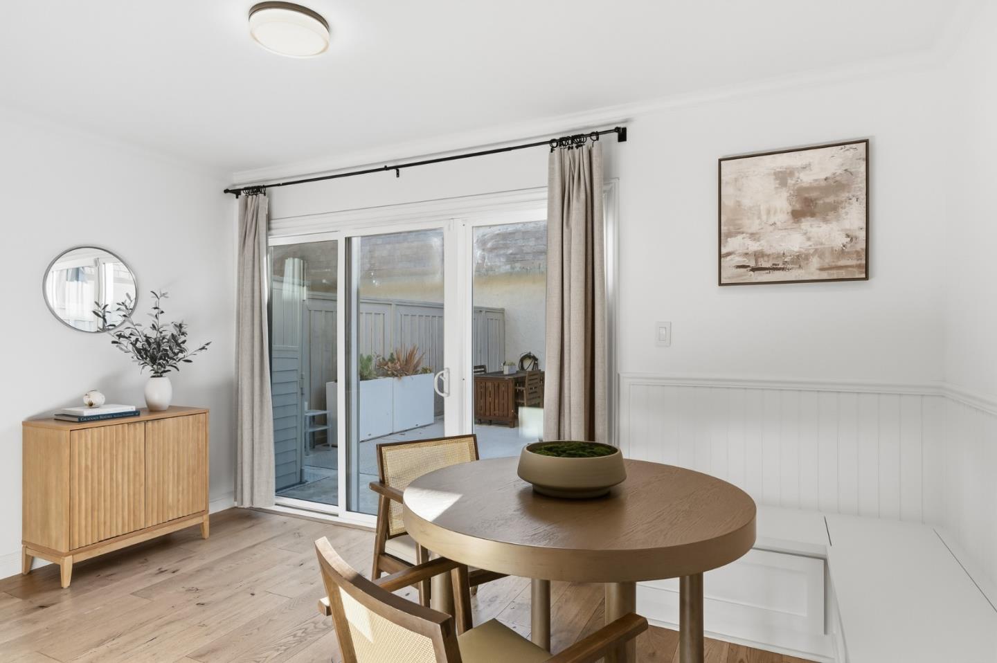 Detail Gallery Image 10 of 24 For 614 Forest Ave, Palo Alto,  CA 94301 - 2 Beds | 2 Baths