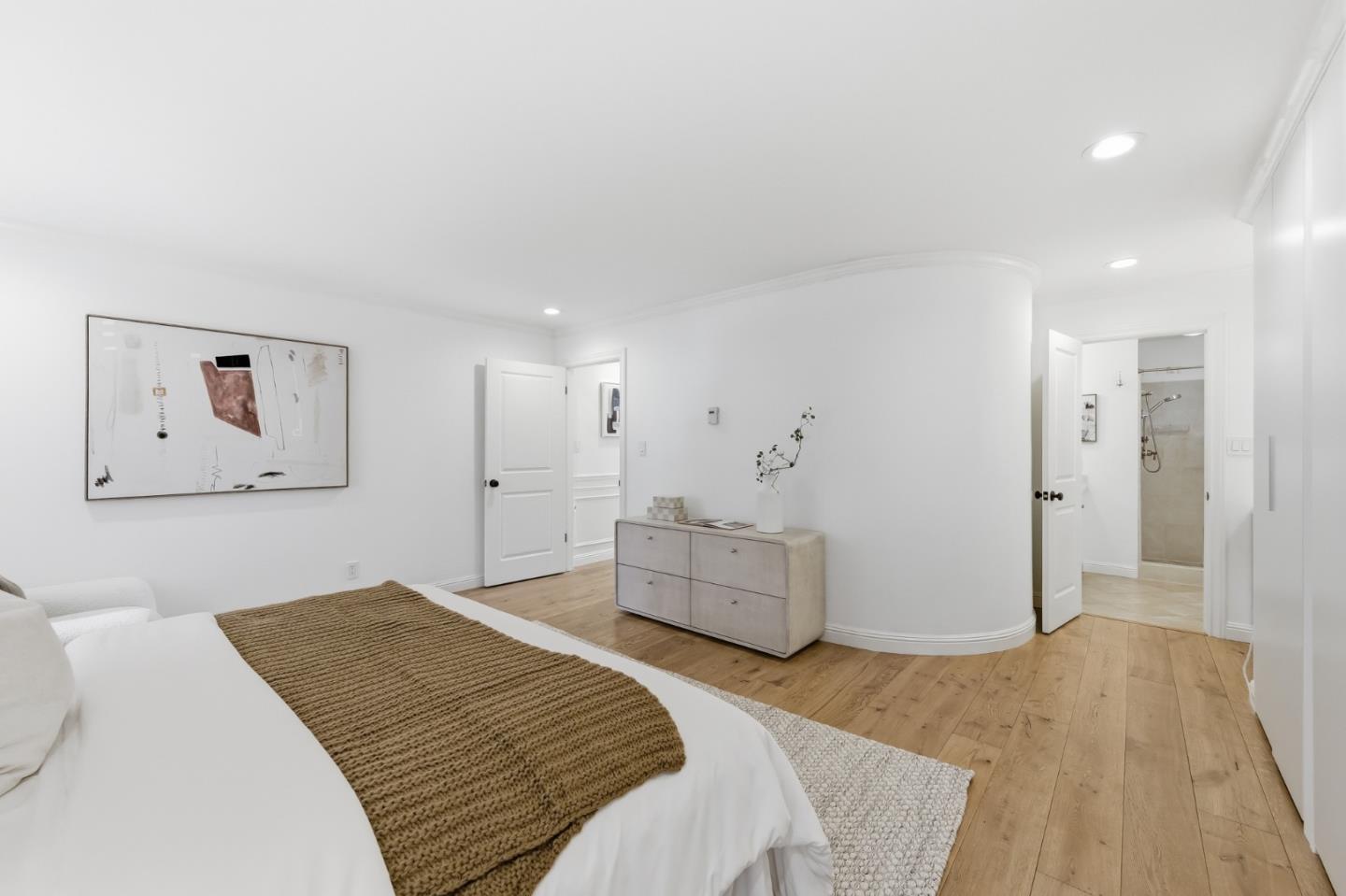 Detail Gallery Image 17 of 24 For 614 Forest Ave, Palo Alto,  CA 94301 - 2 Beds | 2 Baths