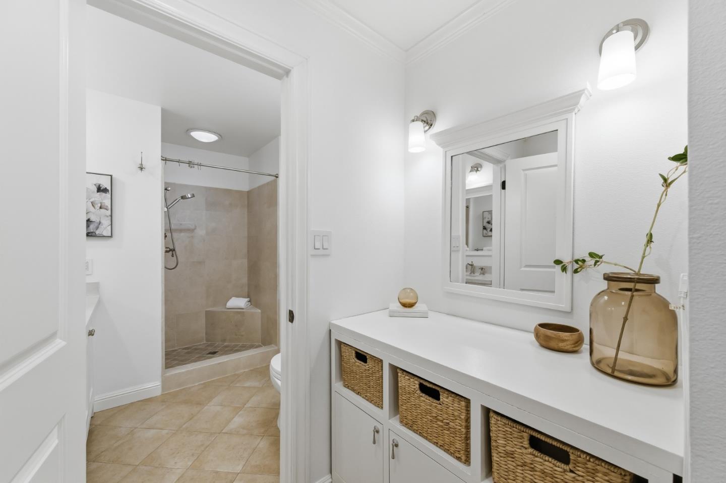 Detail Gallery Image 18 of 24 For 614 Forest Ave, Palo Alto,  CA 94301 - 2 Beds | 2 Baths