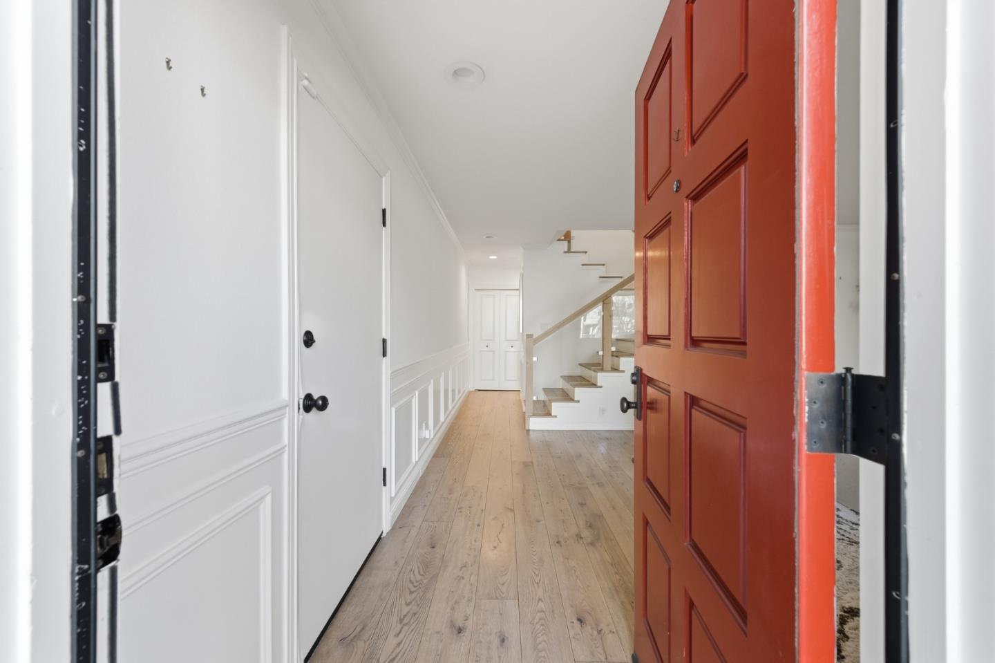 Detail Gallery Image 2 of 24 For 614 Forest Ave, Palo Alto,  CA 94301 - 2 Beds | 2 Baths