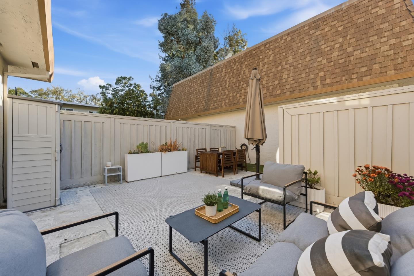 Detail Gallery Image 22 of 24 For 614 Forest Ave, Palo Alto,  CA 94301 - 2 Beds | 2 Baths