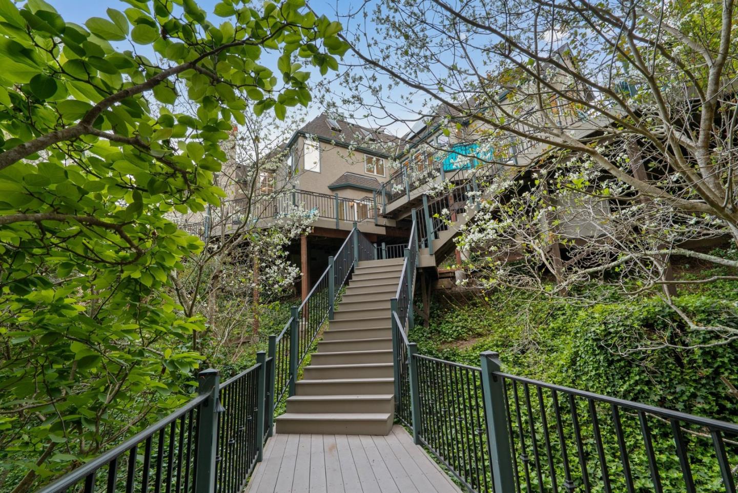 Detail Gallery Image 110 of 139 For 113 Lauren Cir, Scotts Valley,  CA 95066 - 5 Beds | 3/1 Baths