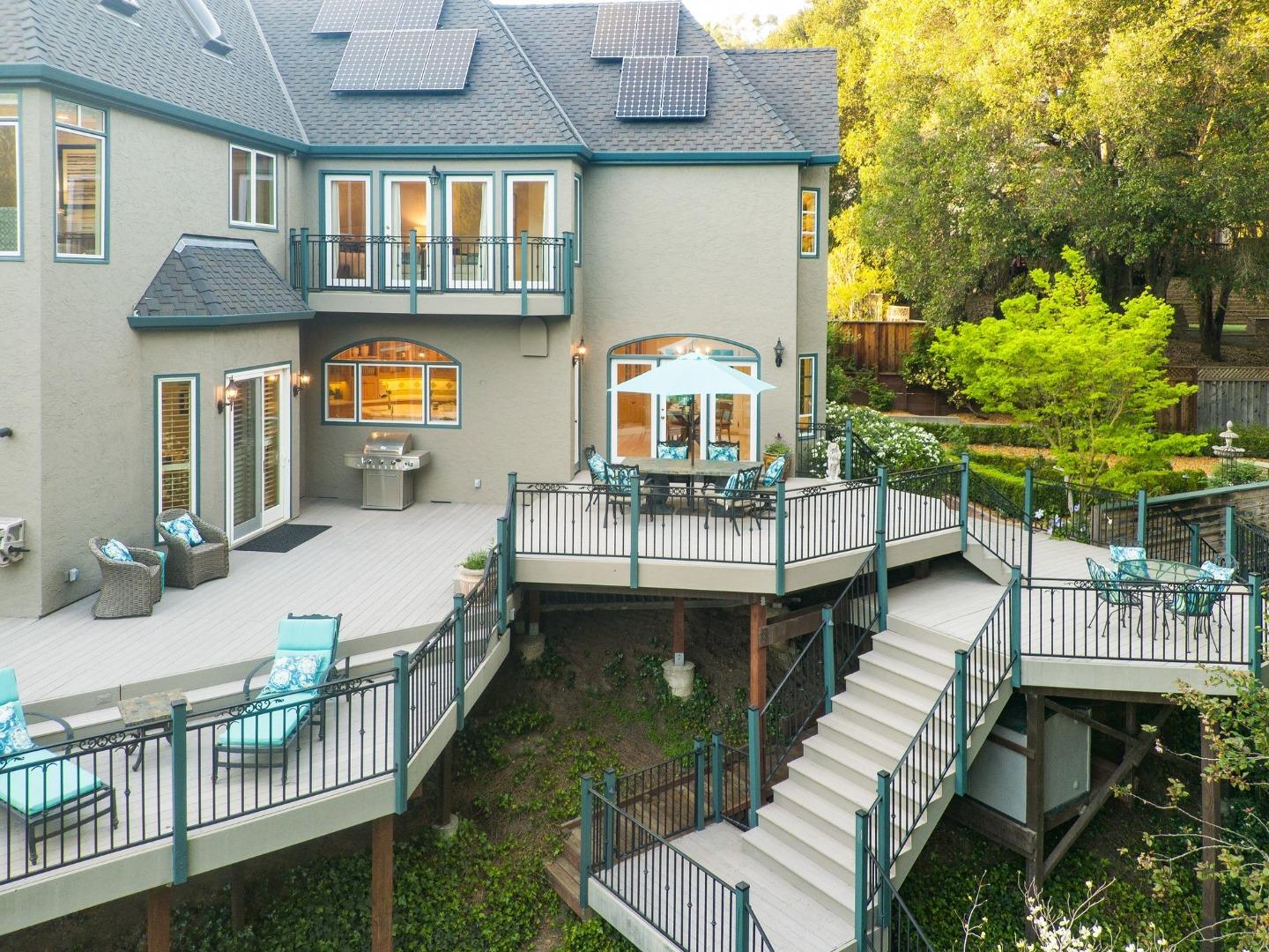 Detail Gallery Image 112 of 139 For 113 Lauren Cir, Scotts Valley,  CA 95066 - 5 Beds | 3/1 Baths