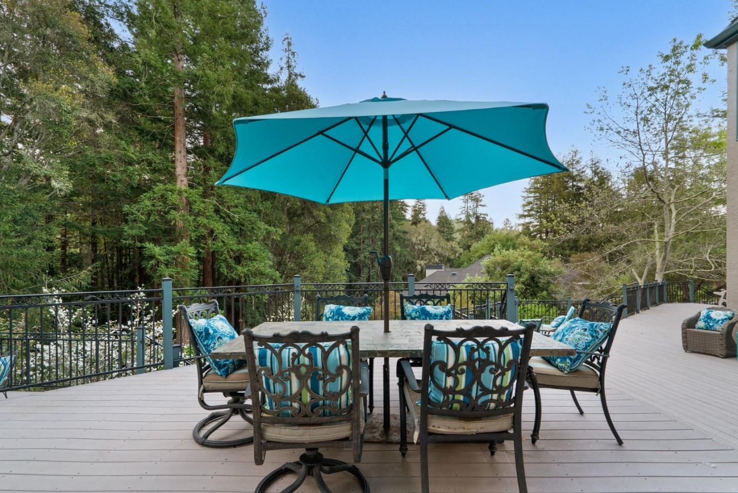 Detail Gallery Image 116 of 139 For 113 Lauren Cir, Scotts Valley,  CA 95066 - 5 Beds | 3/1 Baths