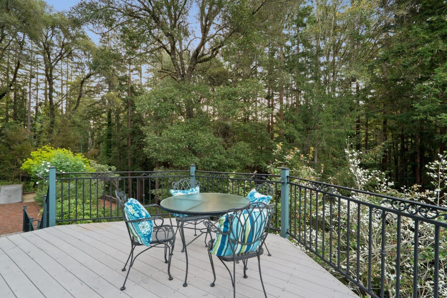 Detail Gallery Image 119 of 139 For 113 Lauren Cir, Scotts Valley,  CA 95066 - 5 Beds | 3/1 Baths