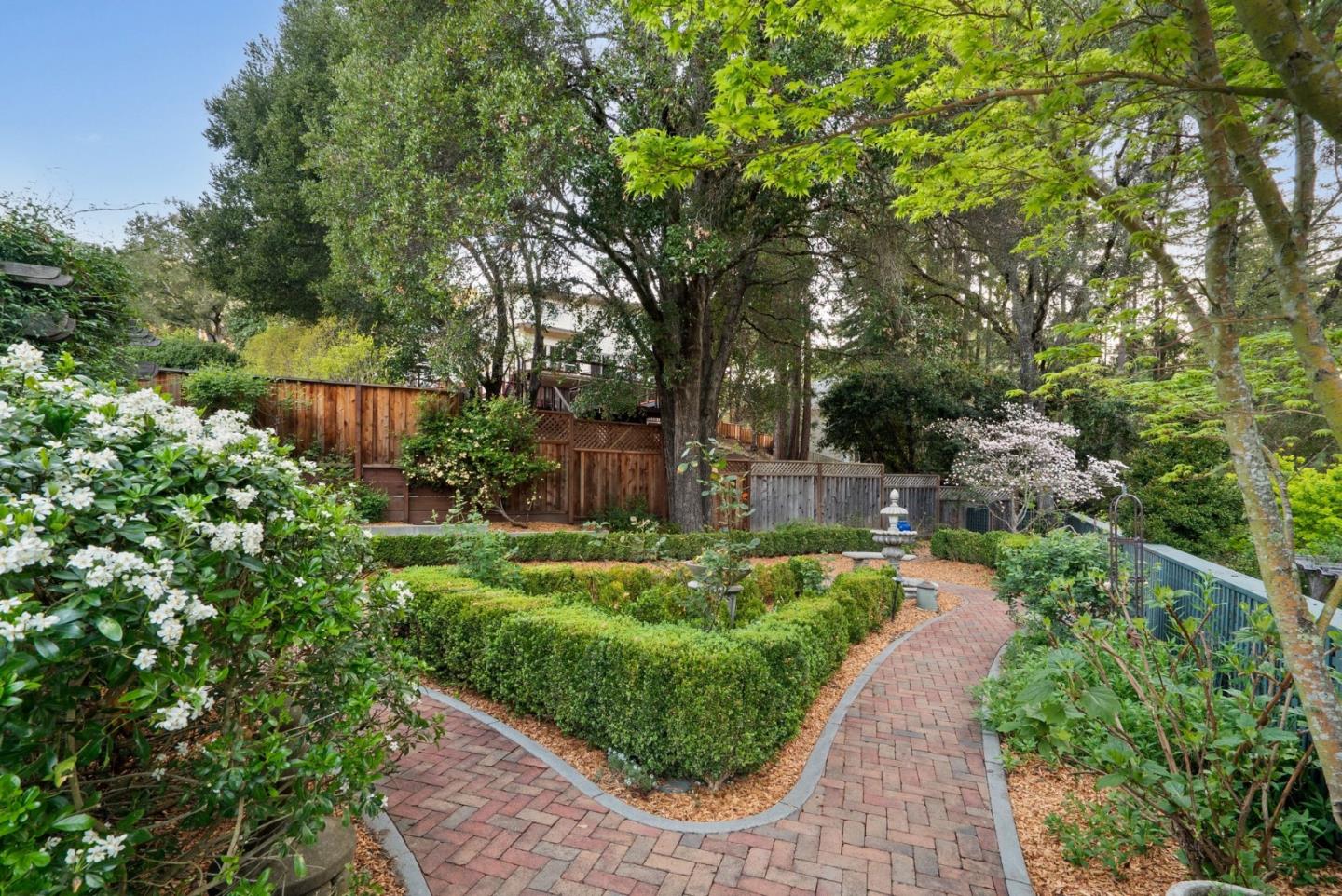 Detail Gallery Image 123 of 139 For 113 Lauren Cir, Scotts Valley,  CA 95066 - 5 Beds | 3/1 Baths