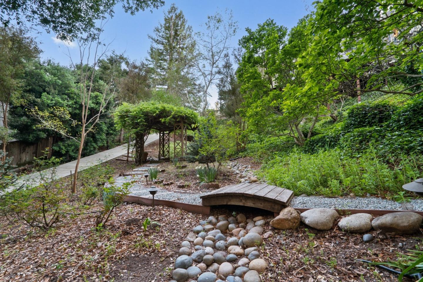 Detail Gallery Image 133 of 139 For 113 Lauren Cir, Scotts Valley,  CA 95066 - 5 Beds | 3/1 Baths