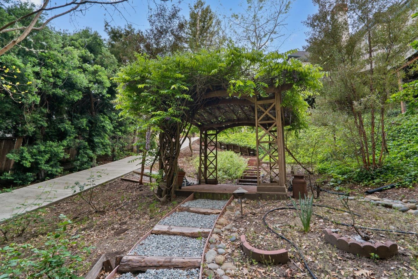 Detail Gallery Image 134 of 139 For 113 Lauren Cir, Scotts Valley,  CA 95066 - 5 Beds | 3/1 Baths