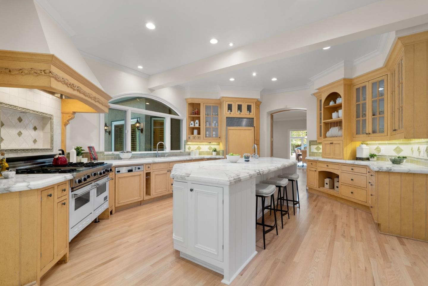 Detail Gallery Image 33 of 139 For 113 Lauren Cir, Scotts Valley,  CA 95066 - 5 Beds | 3/1 Baths