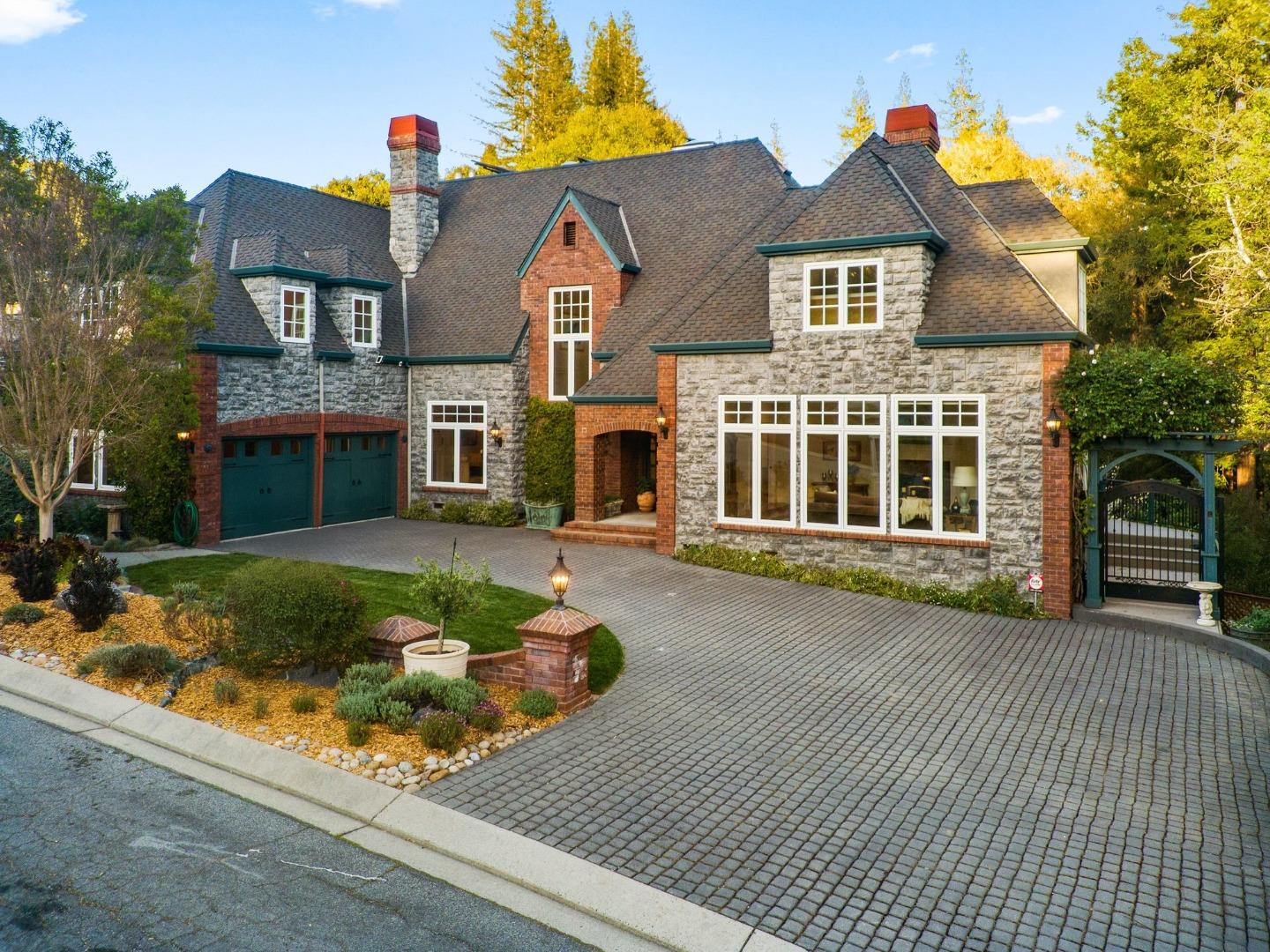 Detail Gallery Image 6 of 139 For 113 Lauren Cir, Scotts Valley,  CA 95066 - 5 Beds | 3/1 Baths